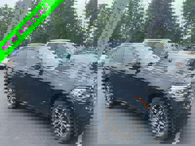 Used 2019 BMW X6 xDrive35i w/ M Sport Package image 1