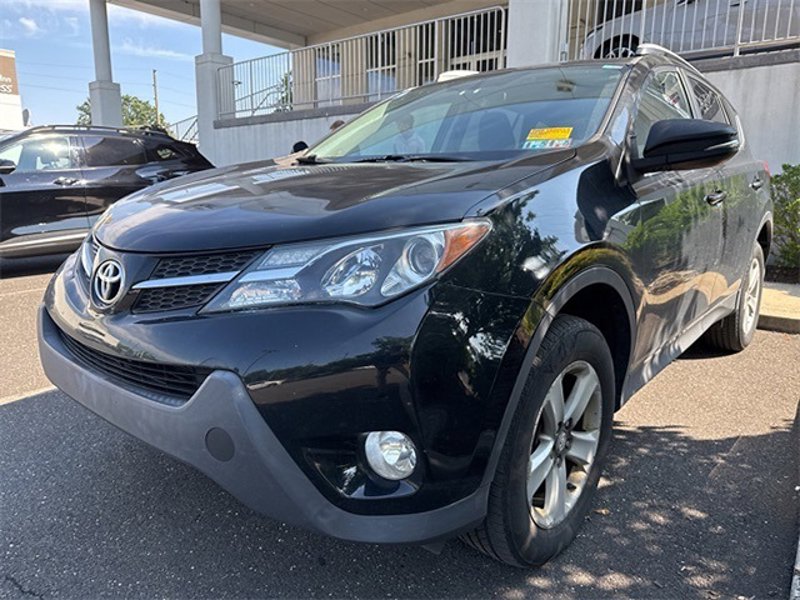 Used 2014 Toyota RAV4 XLE image 1