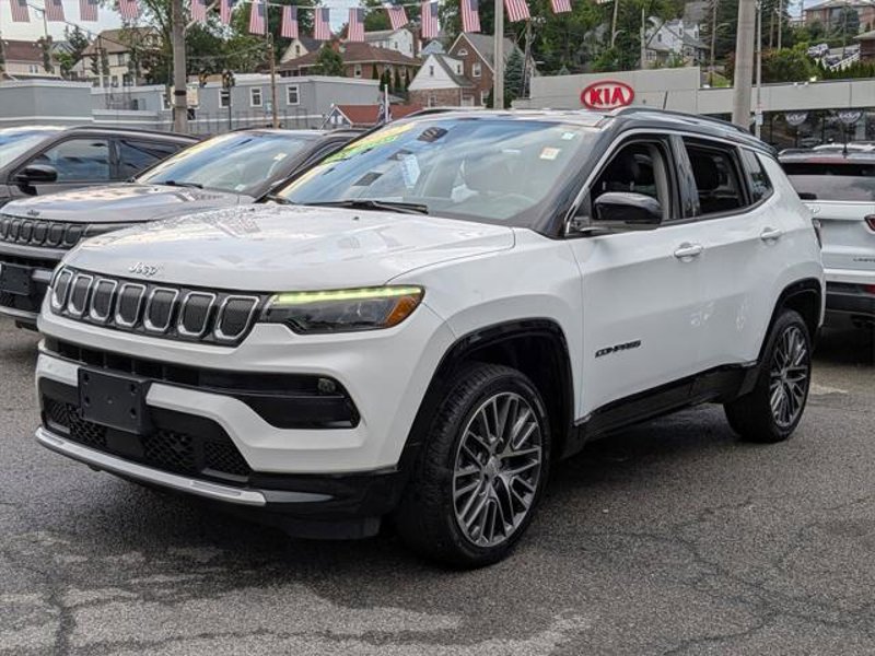 Certified 2022 Jeep Compass Limited w/ Elite Group image 1