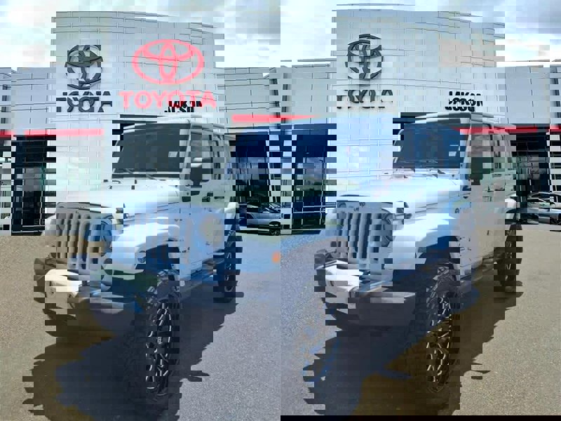 Used 2016 Jeep Wrangler Unlimited Sahara image 1