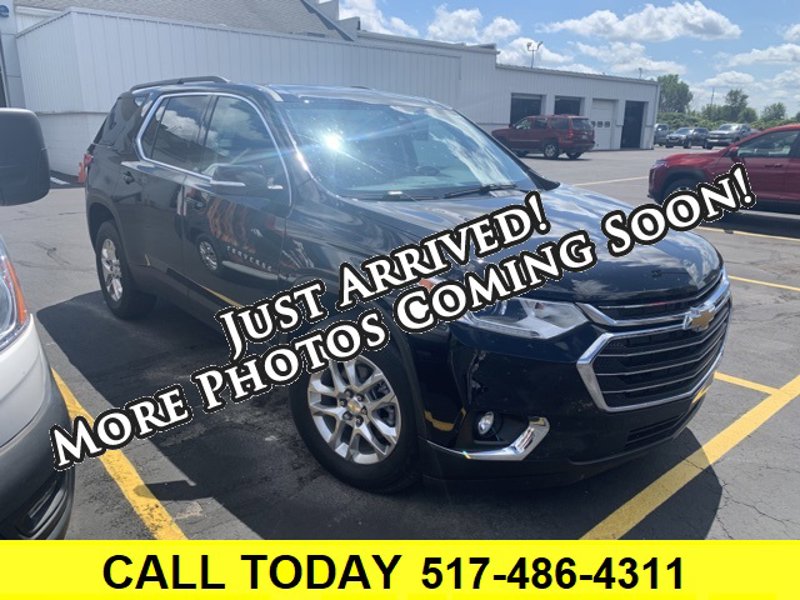 Used 2021 Chevrolet Traverse LT image 1