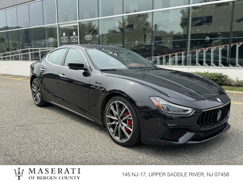 Certified 2022 Maserati Ghibli Modena Q4 image 1