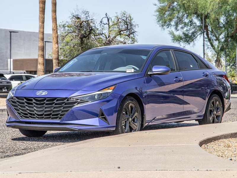 Certified 2023 Hyundai Elantra SEL image 1