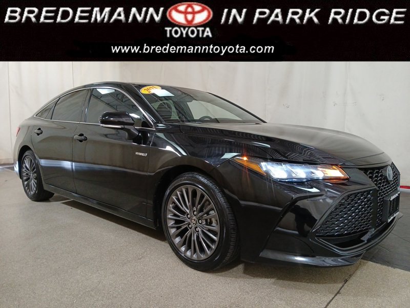 Certified 2021 Toyota Avalon XSE image 1