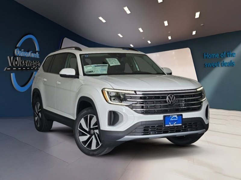 Certified 2024 Volkswagen Atlas SE image 1