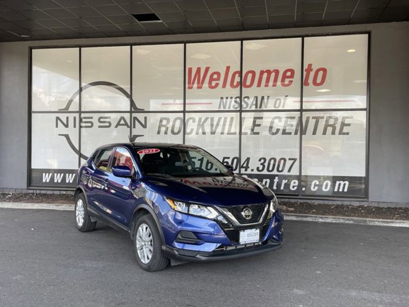 Certified 2022 Nissan Rogue Sport S image 1