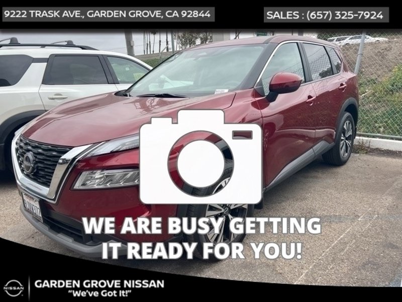 Certified 2023 Nissan Rogue SV image 1