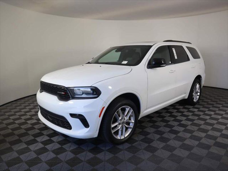 Certified 2023 Dodge Durango GT image 1