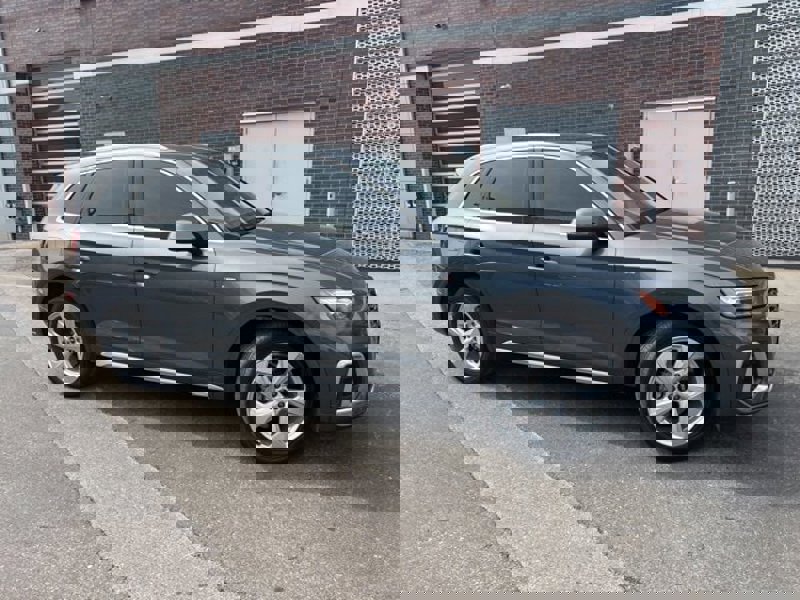 Certified 2022 Audi Q5 2.0T Premium Plus w/ Premium Plus Package image 1
