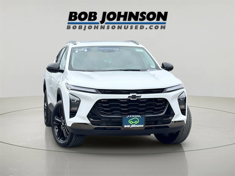 Certified 2024 Chevrolet Trax ACTIV w/ Sunroof Package image 1