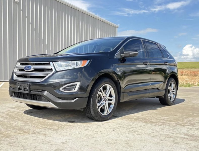Used 2015 Ford Edge Titanium image 1