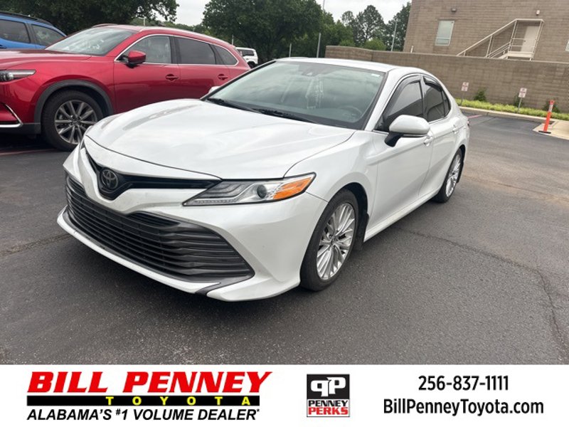 Used 2019 Toyota Camry XLE image 1