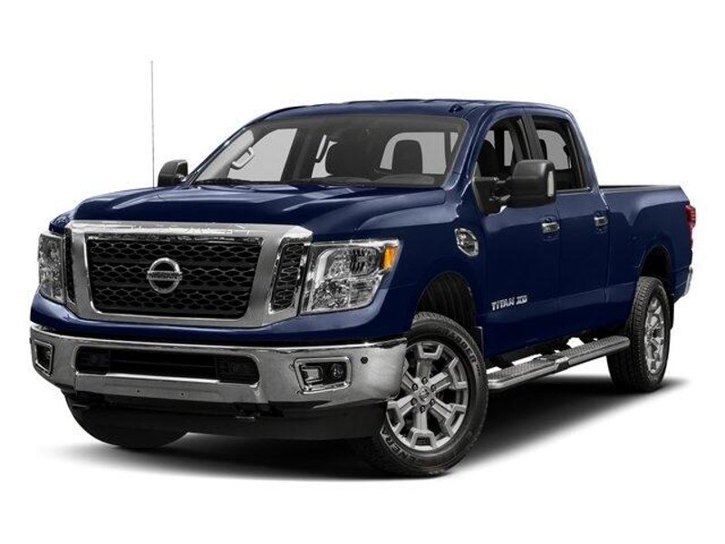 Used 2017 Nissan Titan SV image 1