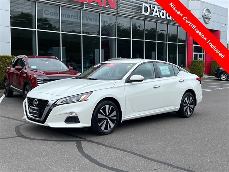 Certified 2022 Nissan Altima 2.5 SV image 1