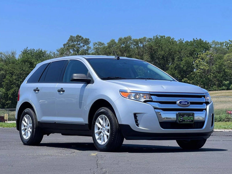 Used 2013 Ford Edge SE image 1