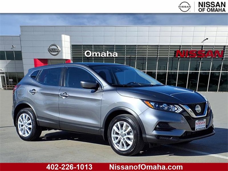 Certified 2022 Nissan Rogue Sport S image 1