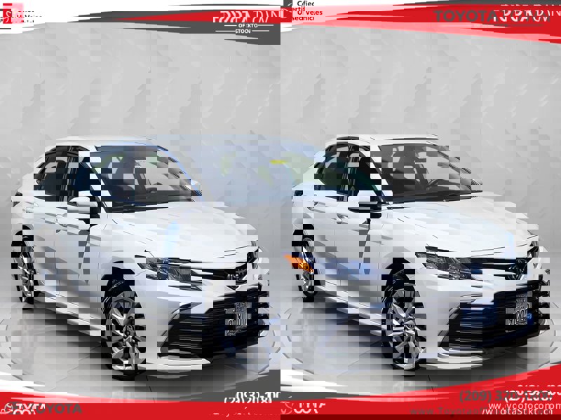 Certified 2023 Toyota Camry LE image 1