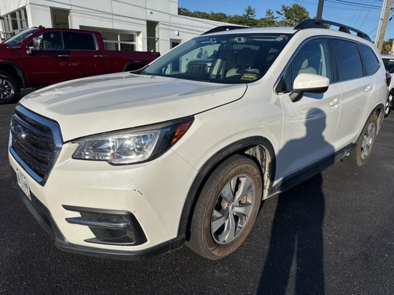 Used 2019 Subaru Ascent Premium image 1