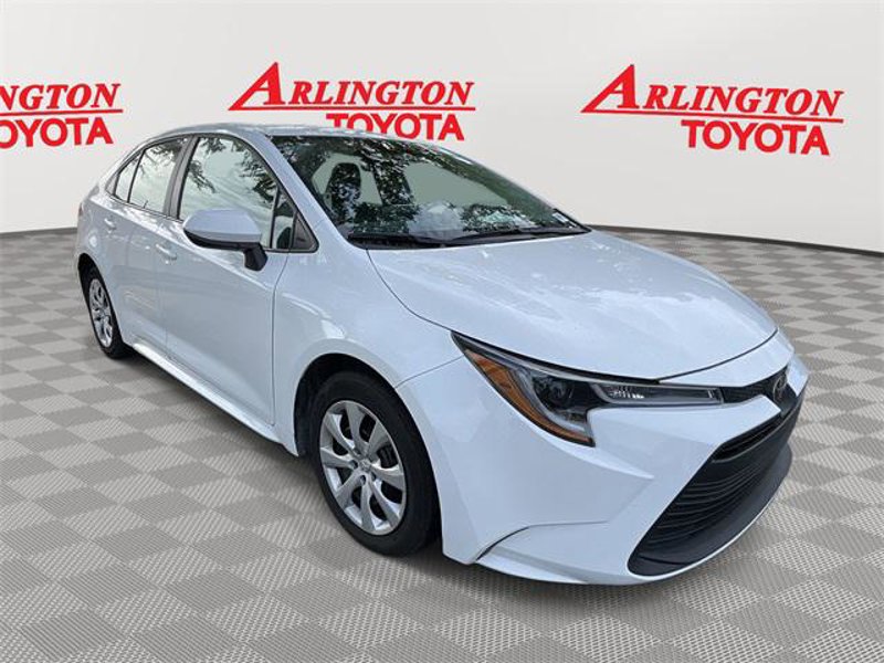 Used 2024 Toyota Corolla LE image 1