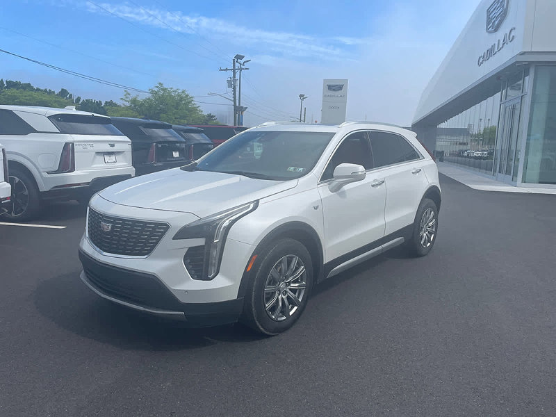 Certified 2021 Cadillac XT4 Premium Luxury image 1