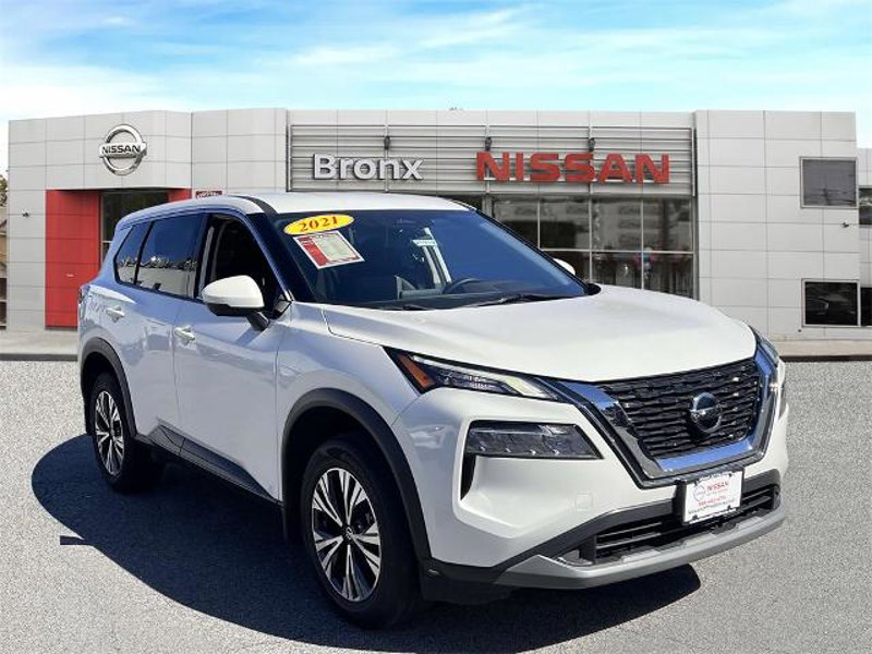 Certified 2021 Nissan Rogue SV image 1