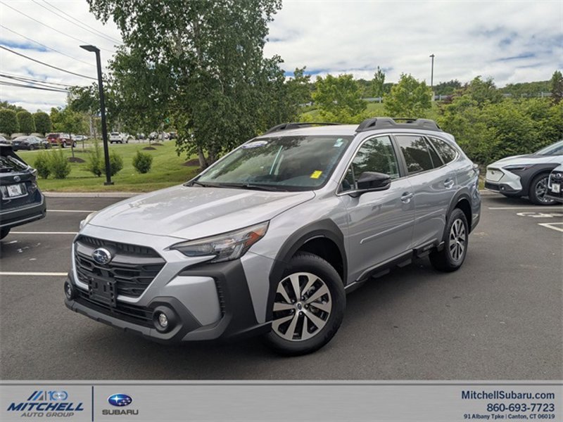 Certified 2025 Subaru Outback Premium image 1
