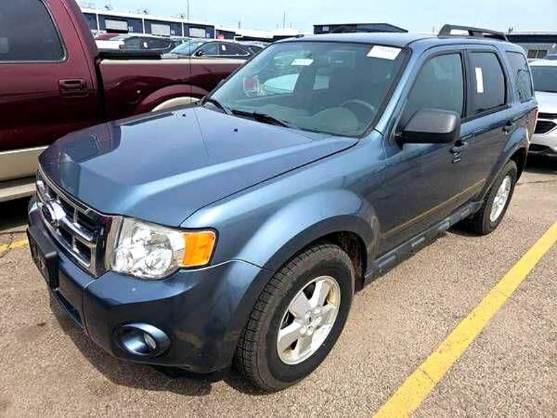 Used 2011 Ford Escape XLT image 1