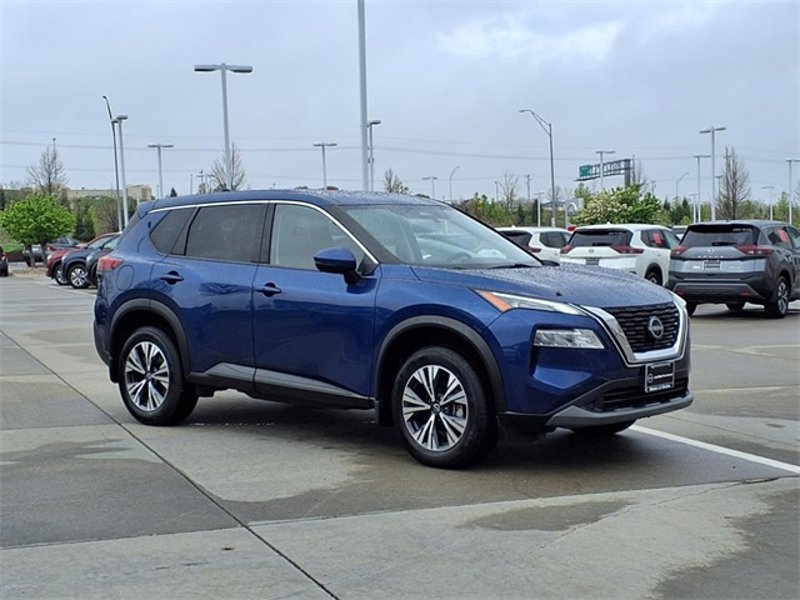 Certified 2023 Nissan Rogue SV image 1