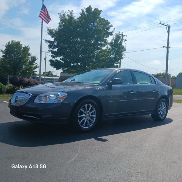 Used 2011 Buick Lucerne CXL image 1