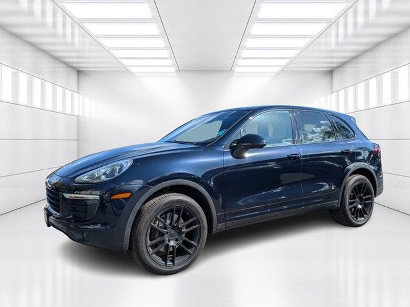 Used 2017 Porsche Cayenne image 1
