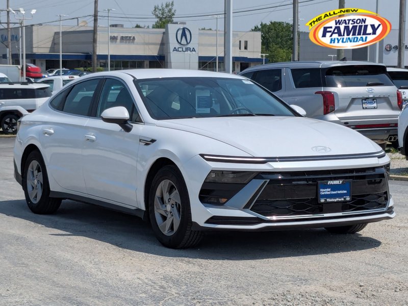 Certified 2025 Hyundai Sonata SE image 1