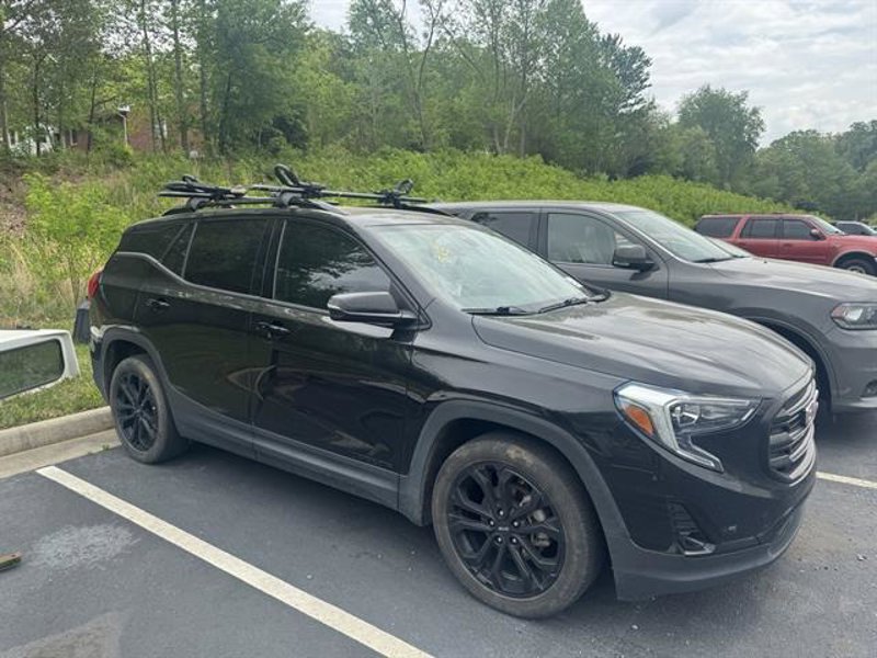 Used 2021 GMC Terrain SLT w/ Elevation Edition image 1