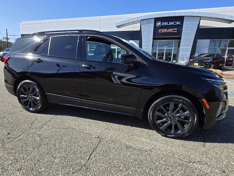 Certified 2022 Chevrolet Equinox RS image 1