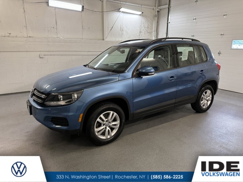 Used 2017 Volkswagen Tiguan S image 1