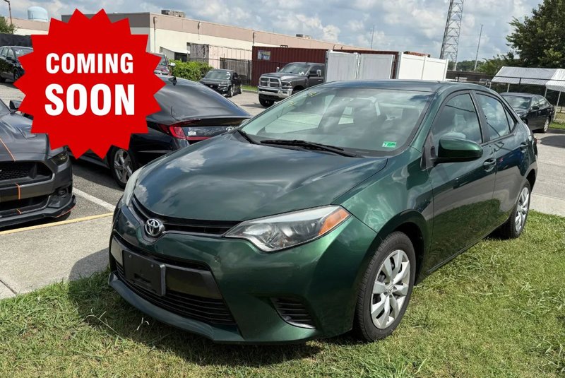 Used 2016 Toyota Corolla LE image 1
