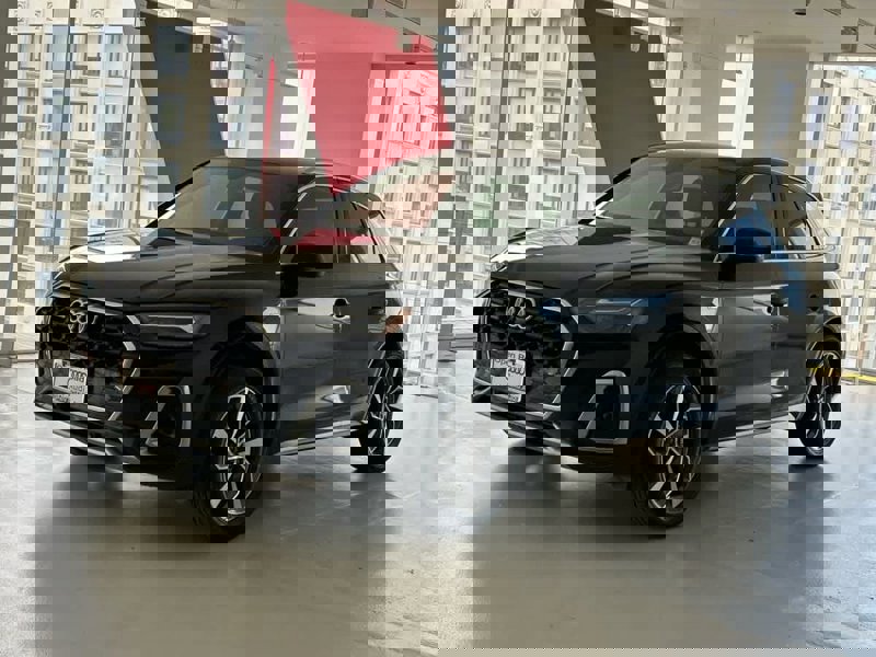 Certified 2023 Audi Q5 2.0T Premium Plus w/ Premium Plus Package image 1