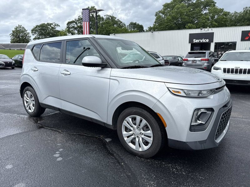 Used 2021 Kia Soul LX image 1