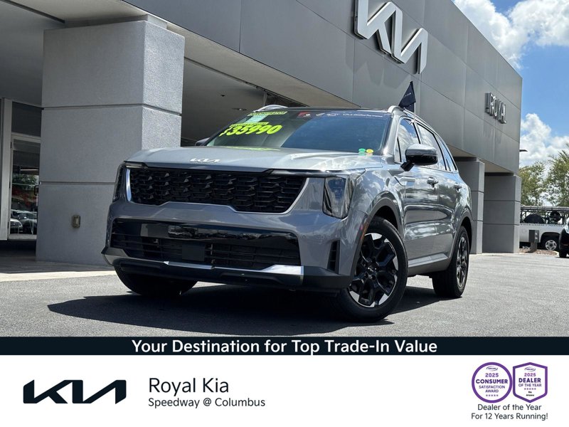 Certified 2025 Kia Sorento S w/ Panoramic Sunroof Package image 1