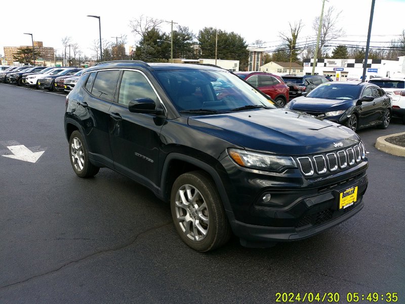 Certified 2022 Jeep Compass Latitude w/ Sun and Sound Group image 1