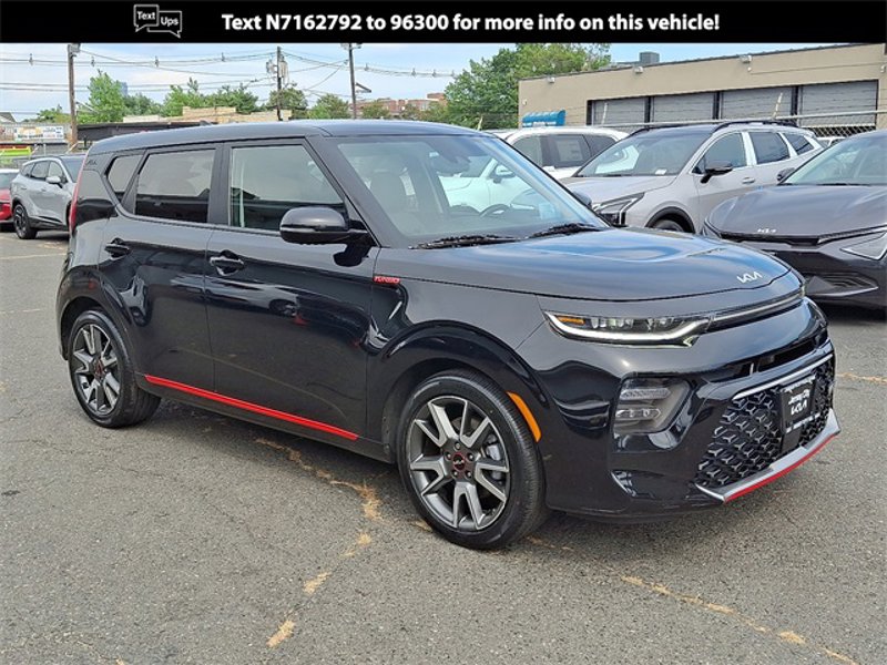 Certified 2022 Kia Soul Turbo image 1