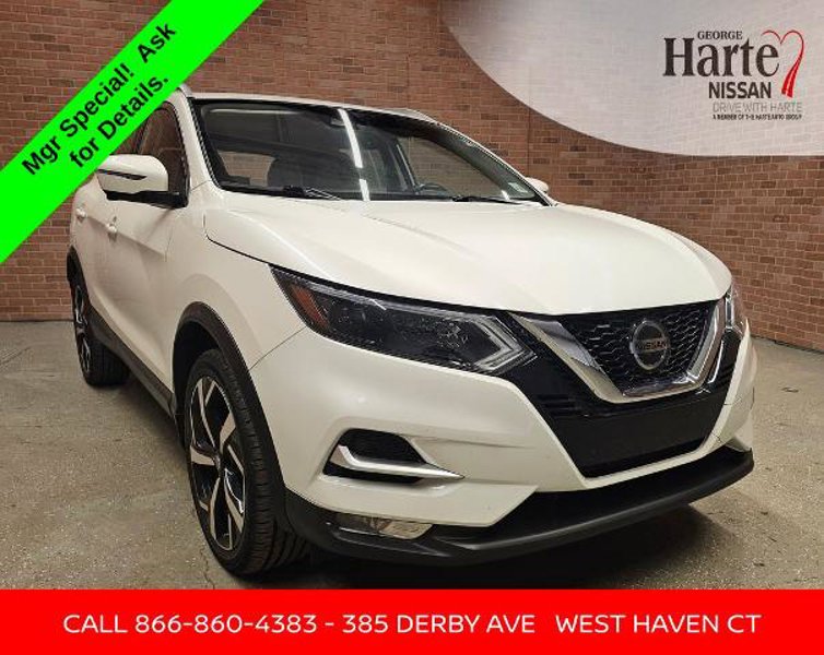 Certified 2022 Nissan Rogue Sport SL w/ Premium Package image 1