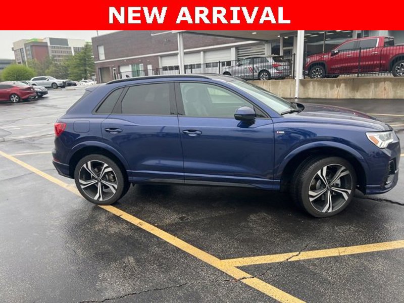 Certified 2023 Audi Q3 2.0T Premium Plus image 1