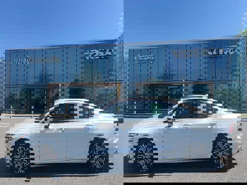 Certified 2022 Volvo S60 B5 Inscription w/ Advanced Package image 1