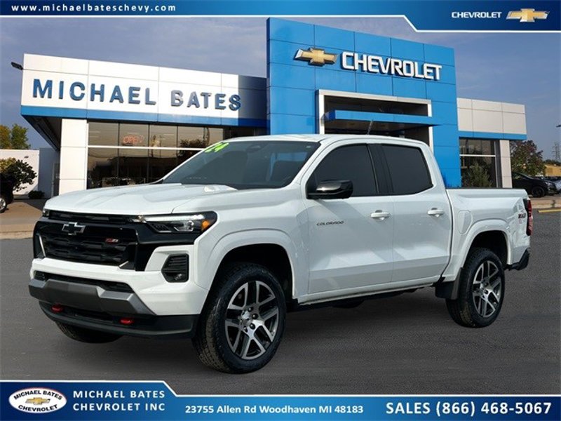 Certified 2024 Chevrolet Colorado Z71 w/ Z71 Convenience Package 2 image 1