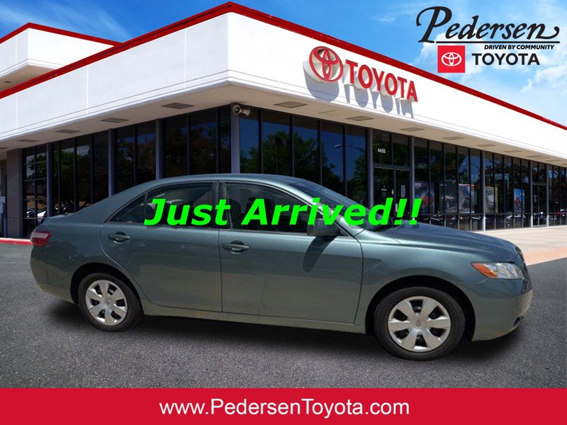 Used 2009 Toyota Camry LE image 1