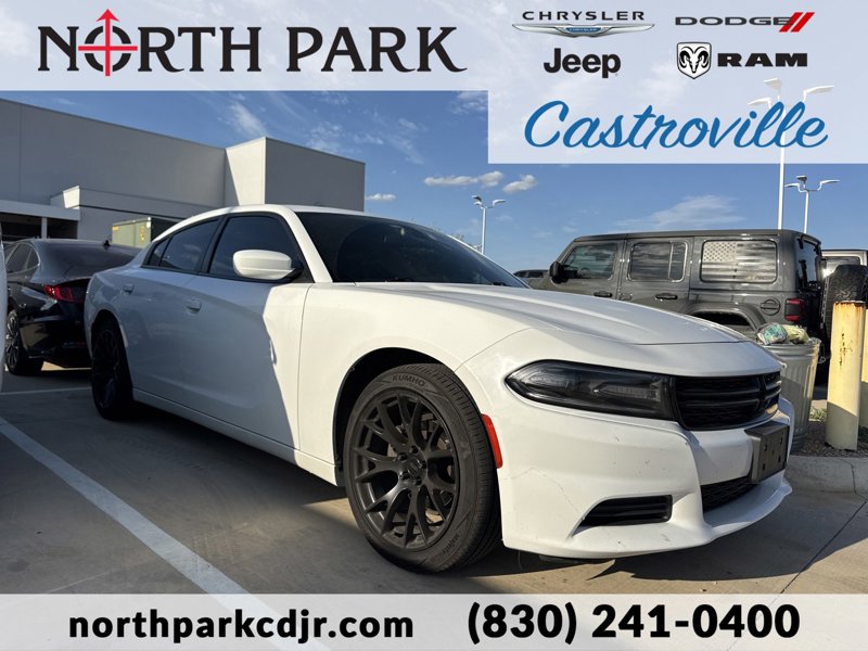 Used 2019 Dodge Charger SXT image 1