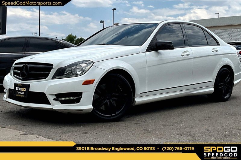 Used 2014 Mercedes-Benz C 300 4MATIC Sedan image 1
