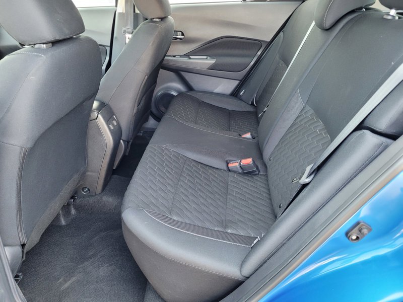 Certified 2023 Nissan Kicks SV image 1