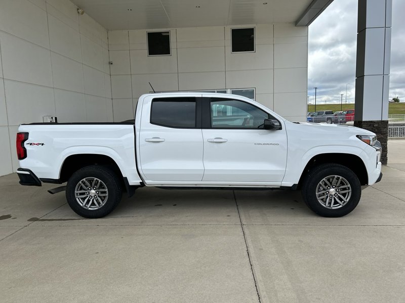 Certified 2023 Chevrolet Colorado LT image 1