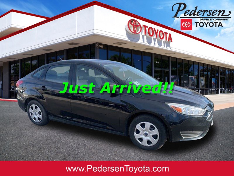 Used 2017 Ford Focus S image 1